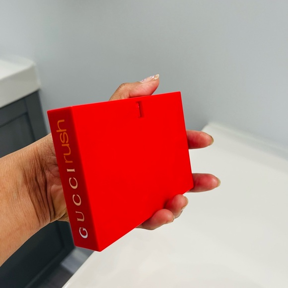 Gucci Rush Eau de Toilette for Women - Red - Picture 2 of 6